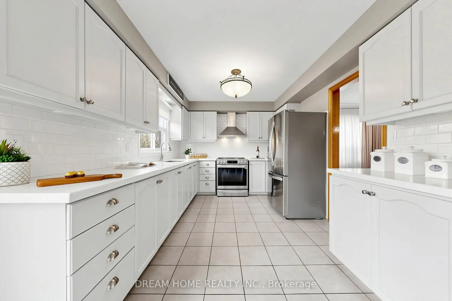 Additional image 8 of 312 Valeria Boulevard