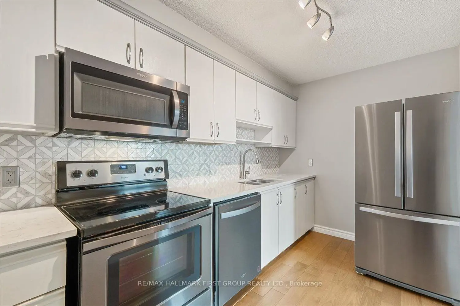 Additional image 2 of 55 William Street Ph14