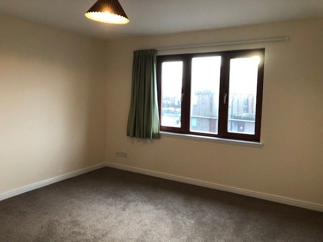 Additional image 2 of 2 bed flat to rentSouth Park Court, Elgin, Moray IV30