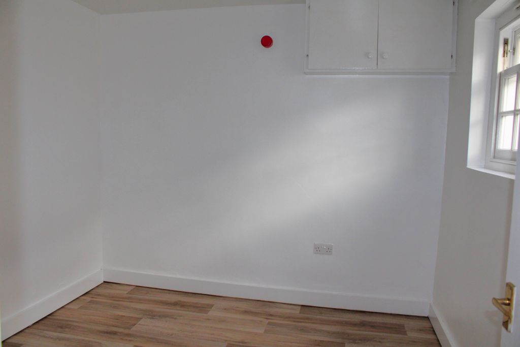 Additional image 7 of 1 bed flat to rentMarket Place, Brigg DN20