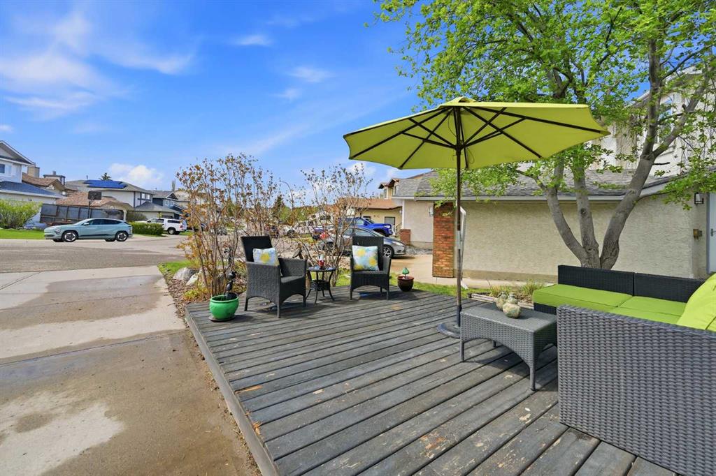 Additional image 3 of 38 Sandpiper Way NW, Calgary, AB, T3K 3C6