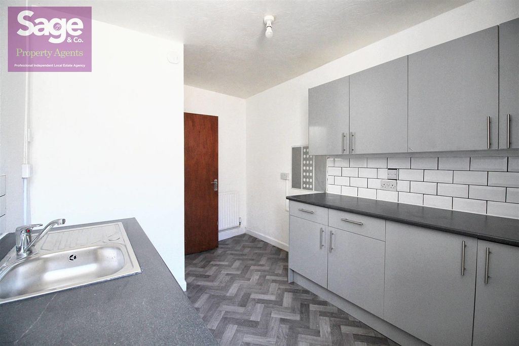 Additional image 12 of 2 bed flat for saleHigh Street, Abercarn, Newport NP11