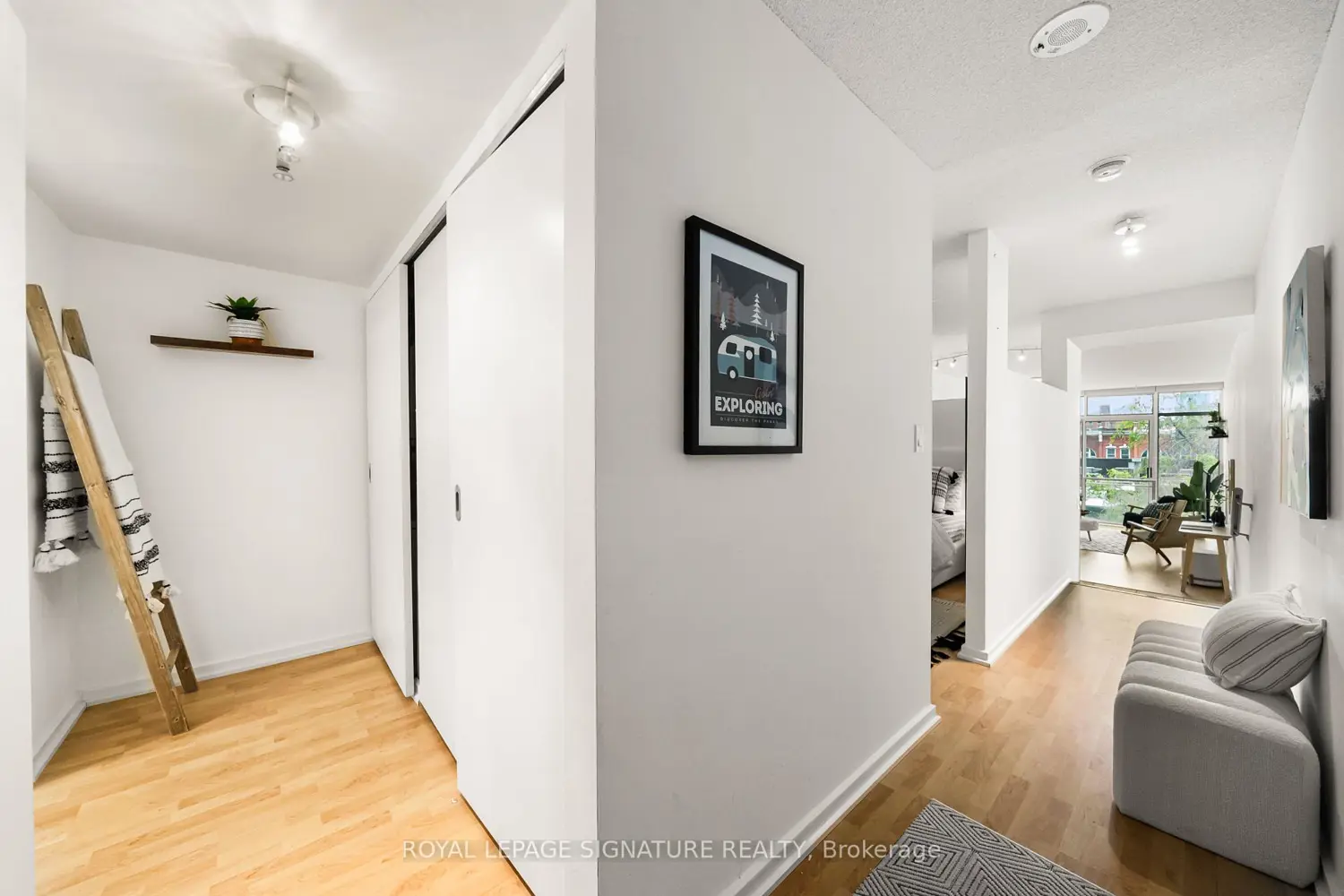 388 Richmond Street 423 photo 2