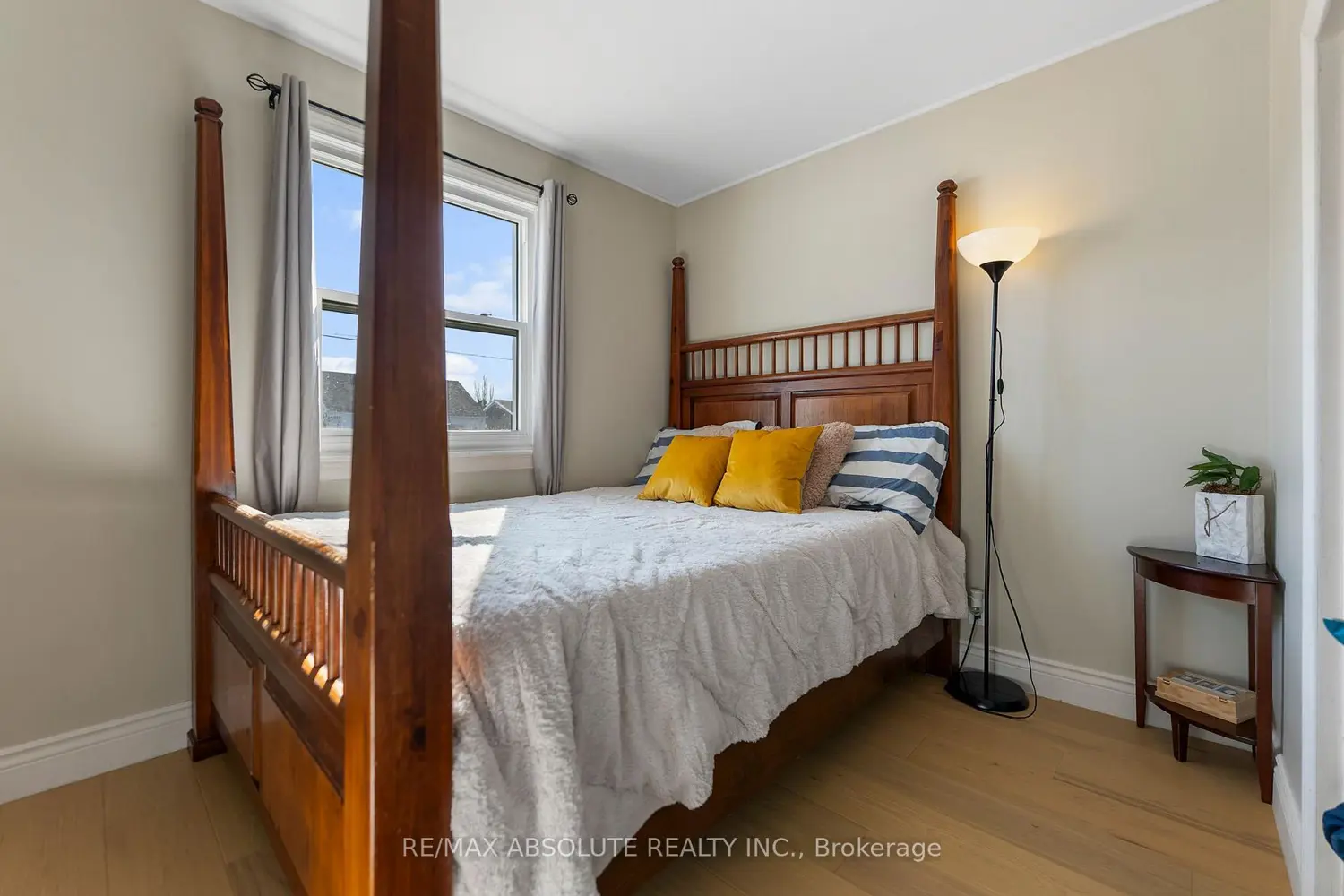 Additional image 10 of 61 Third Avenue