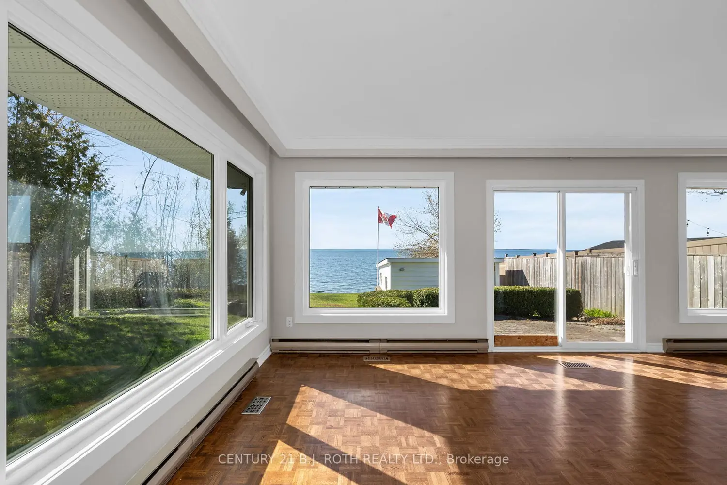 49 Lakeshore Road photo 4