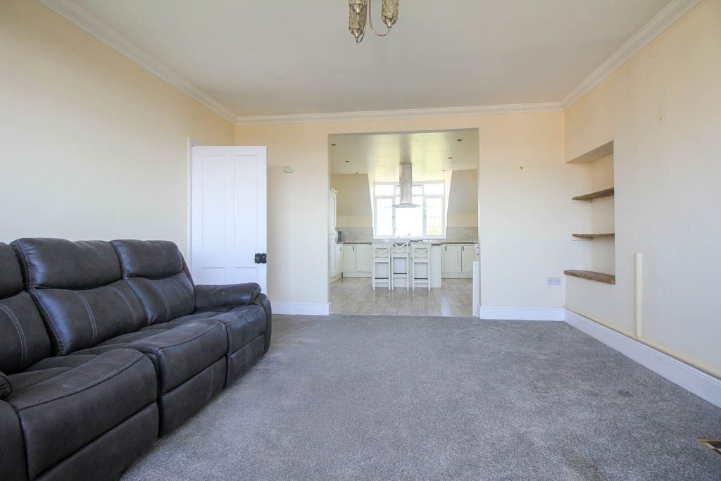 Additional image 5 of 2 bed semi-detached house to rentTrewartha Park, Weston-Super-Mare BS23