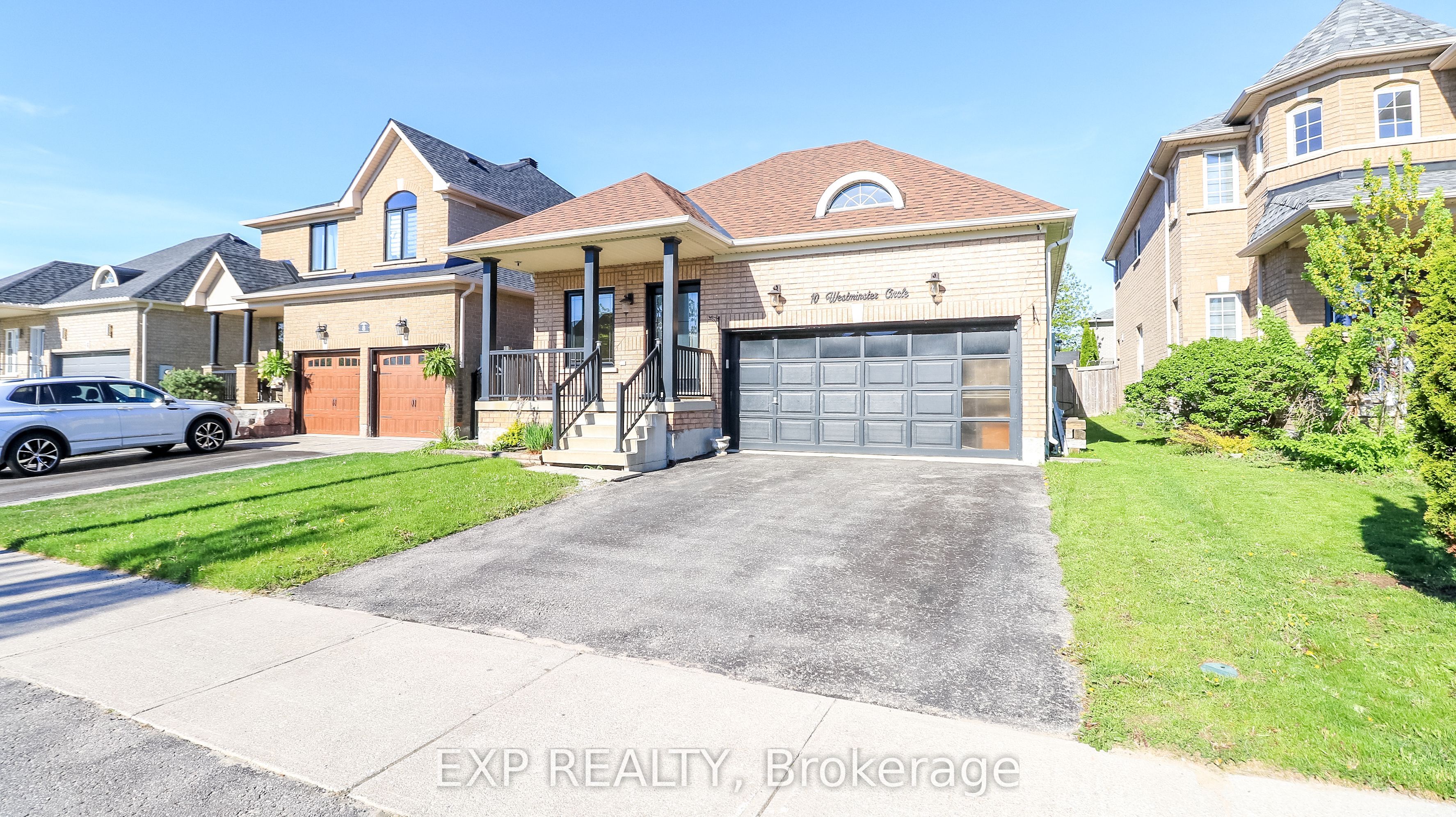 10 Westminster Circle, Barrie, ON, L4M 0A3