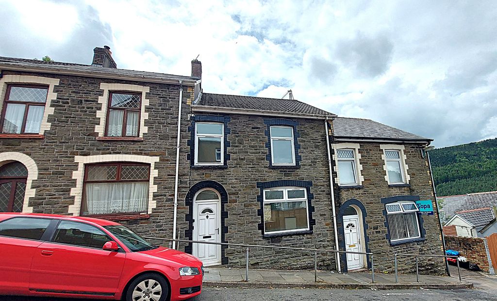 3 bed terraced house to rentBlythe Street, Abertillery NP13