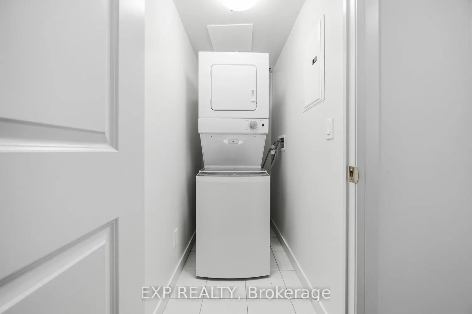 Additional image 9 of 20 Meadowglen Place 2710