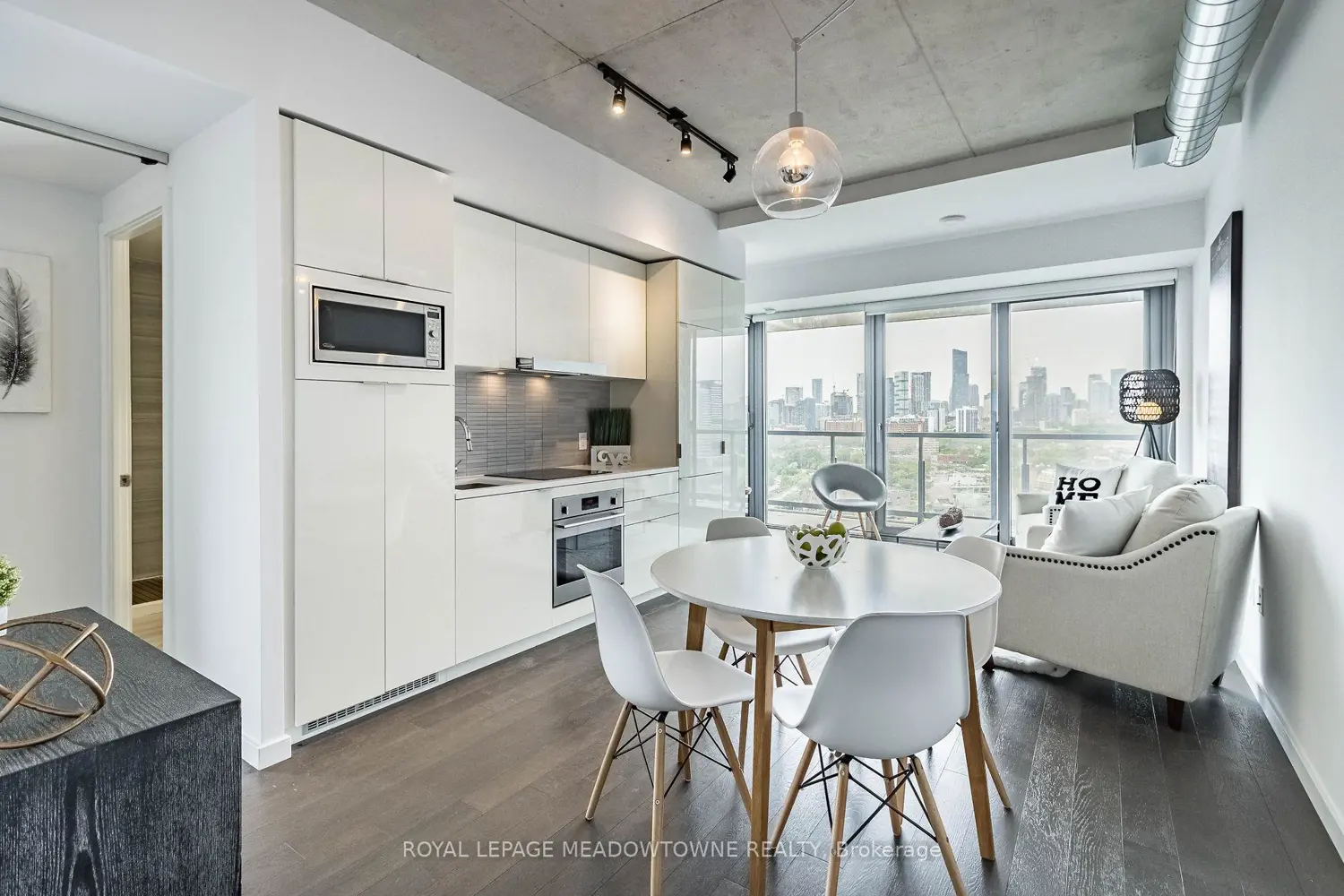 170 Bayview Avenue 1902 photo 3