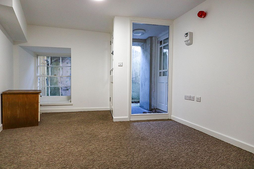 Additional image 2 of Room to rentHill Street, Haverfordwest SA61