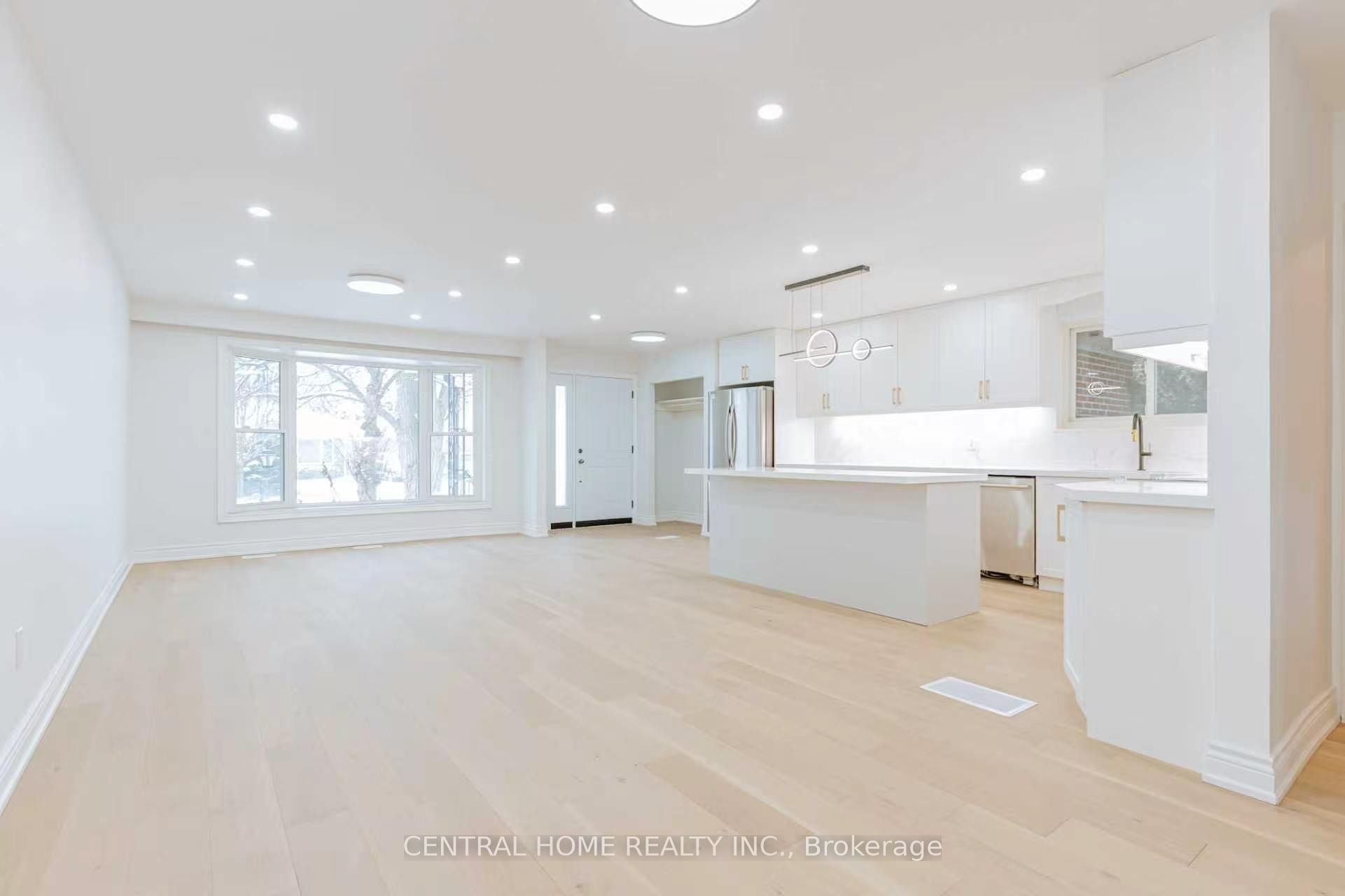 Additional image 5 of Main-47 Sherwood Forest Drive, Markham, ON, L3P 1P5