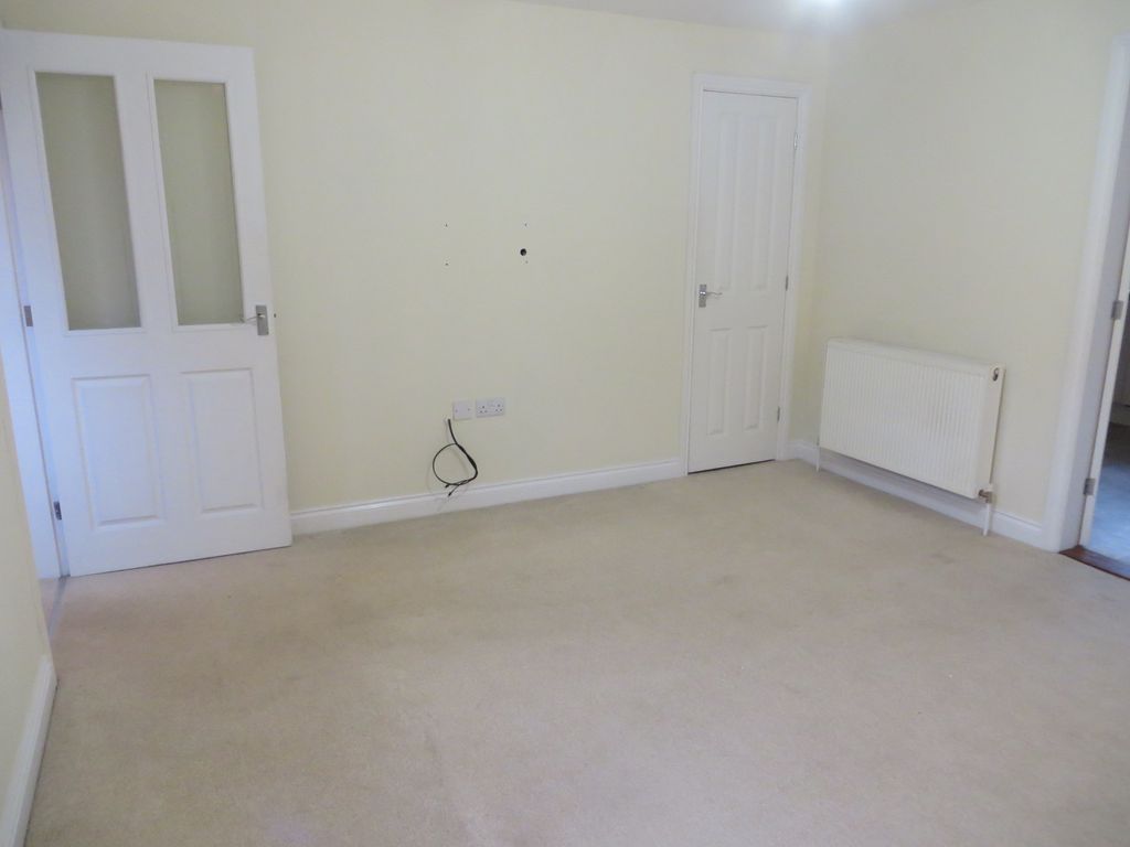 Additional image 5 of 3 bed semi-detached house to rentCollege Lawns, Broughton DN20