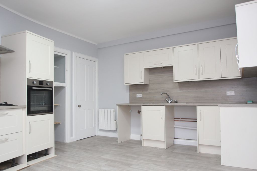 Additional image 6 of 6 bed flat to rentBank Street, Galashiels TD1