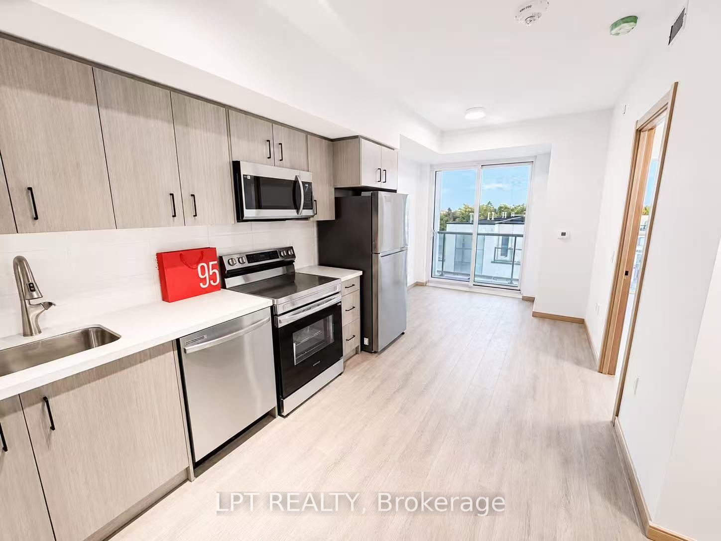 Additional image 3 of B619-3429 Sheppard Avenue E, Toronto, ON, M1T 3K5