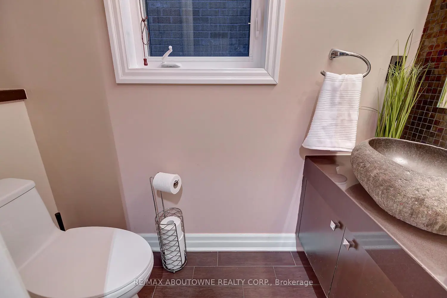 310 Leitch Landing photo 4