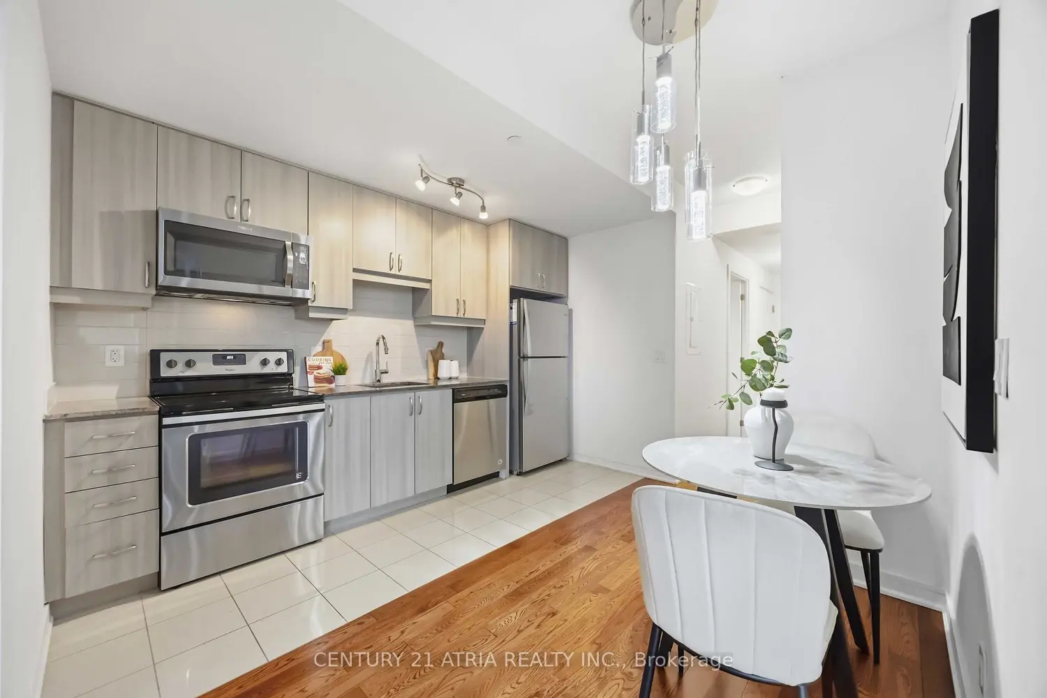 Additional image 13 of 9199 Yonge Street 518