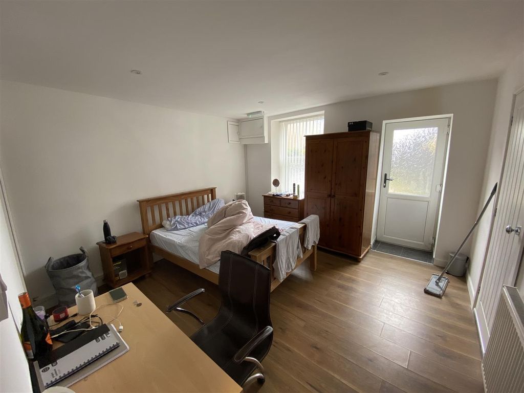 Room to rentWood Road, Treforest, Pontypridd CF37