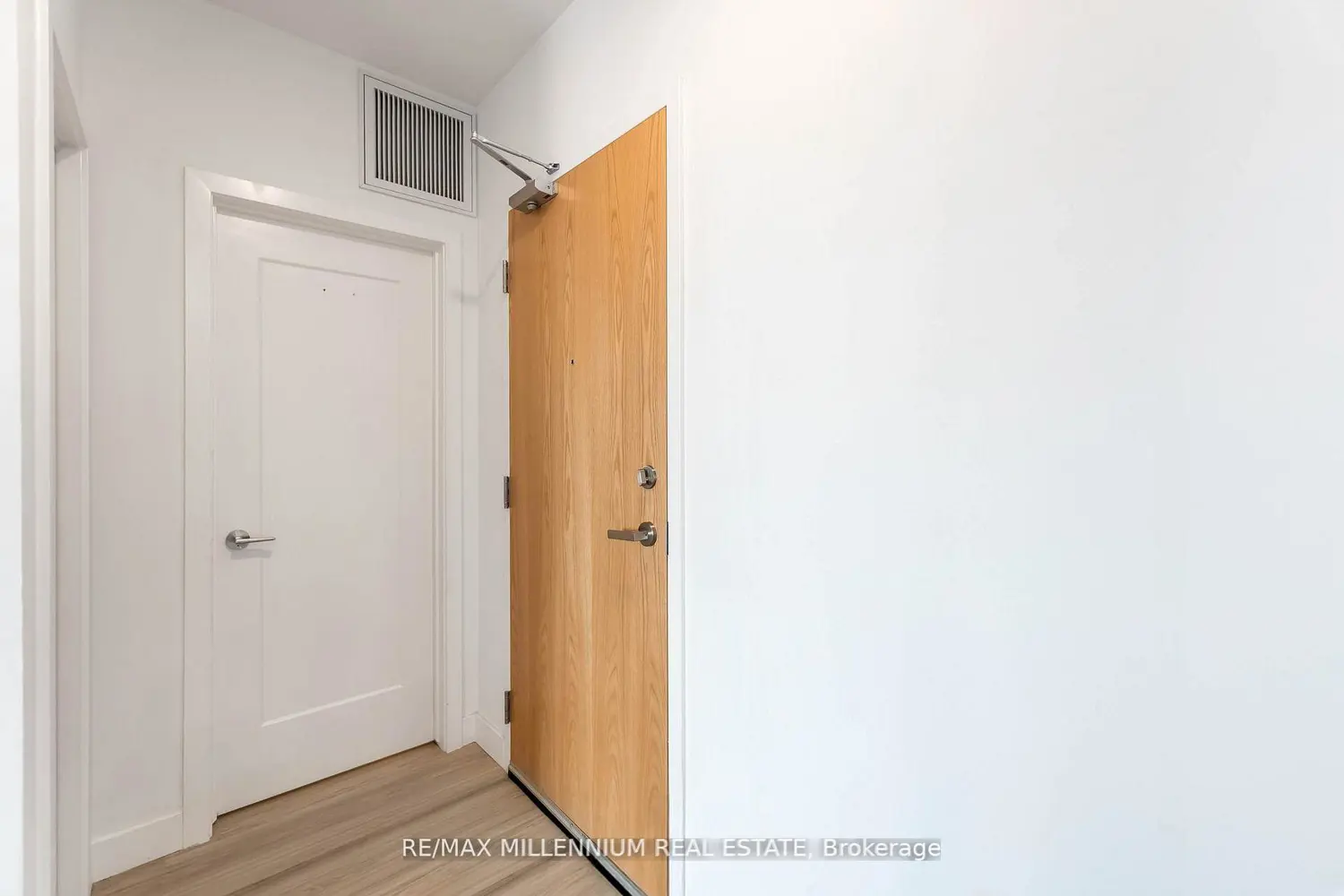 Additional image 8 of 408 Dundas Street 306