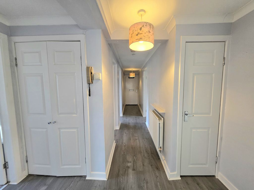 Additional image 4 of 3 bed flat to rentDrumclair Place, Airdrie ML6