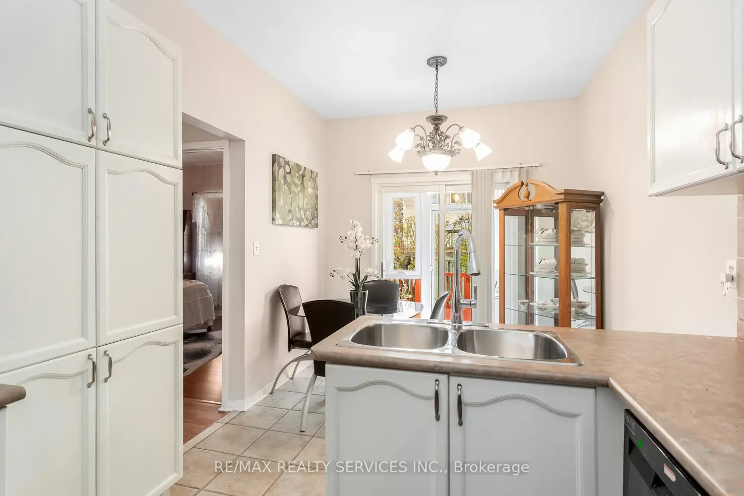 Additional image 9 of 836 Avocado Crescent