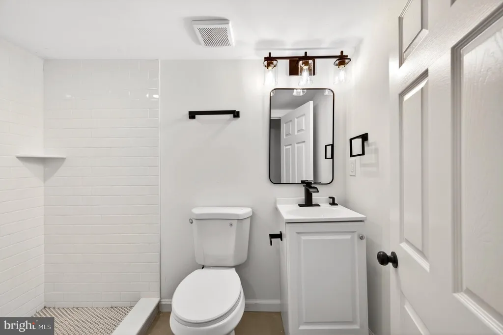 Additional image 15 of 310 S Newkirk Street, Baltimore, MD 21224