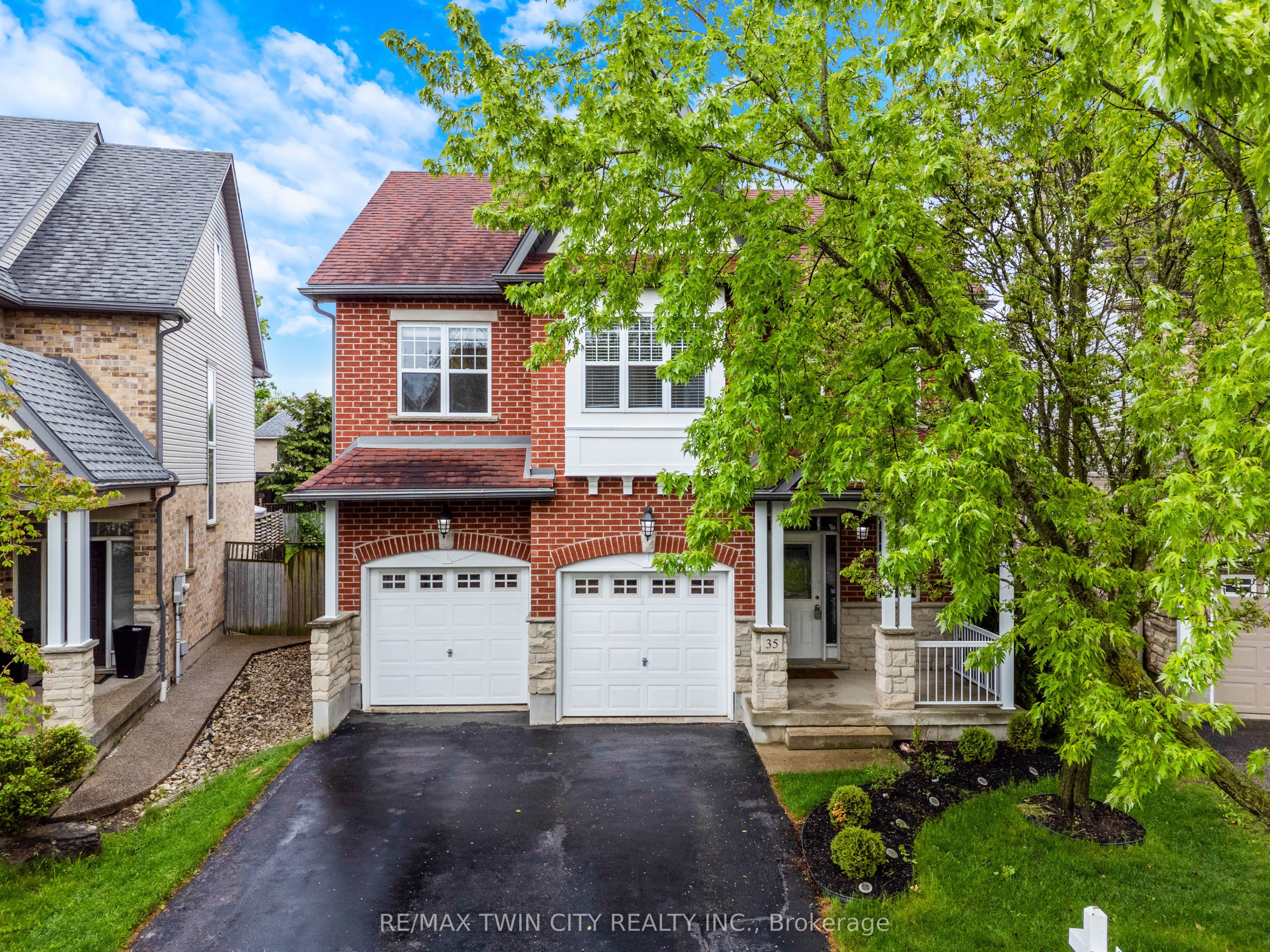 Additional image 2 of 35 Coopershawk Street, Kitchener, ON, N2K 4J7