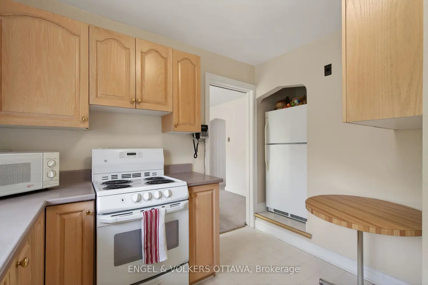 Additional image 9 of 1442 Cavendish Road