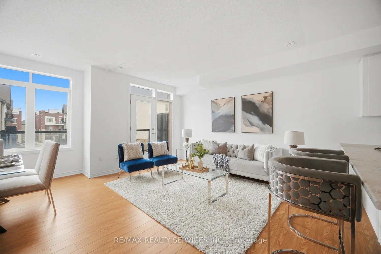 19 Tiveron Avenue photo 2