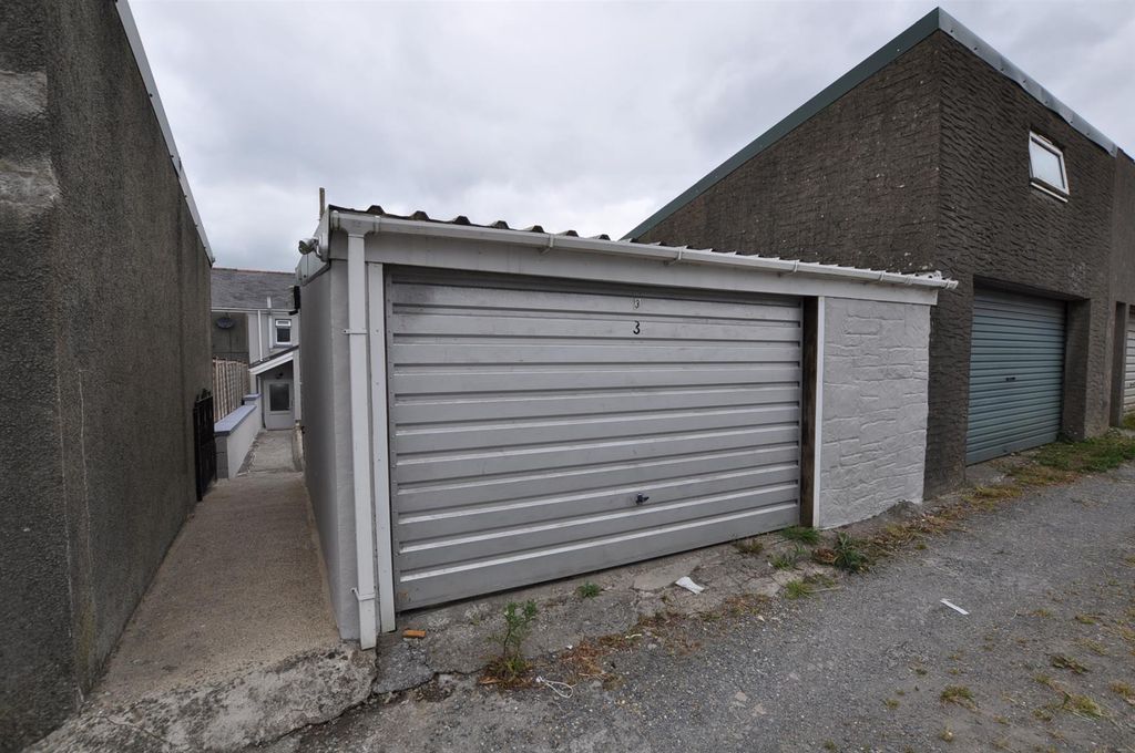Additional image 15 of 3 bed terraced house to rentSpring Gardens, Whitland SA34