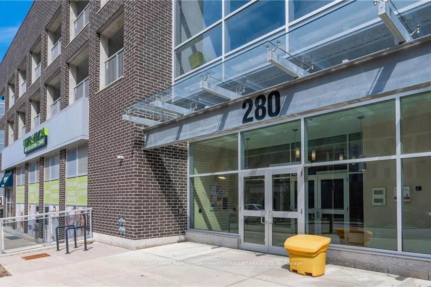280 Lester Street 202 photo 3