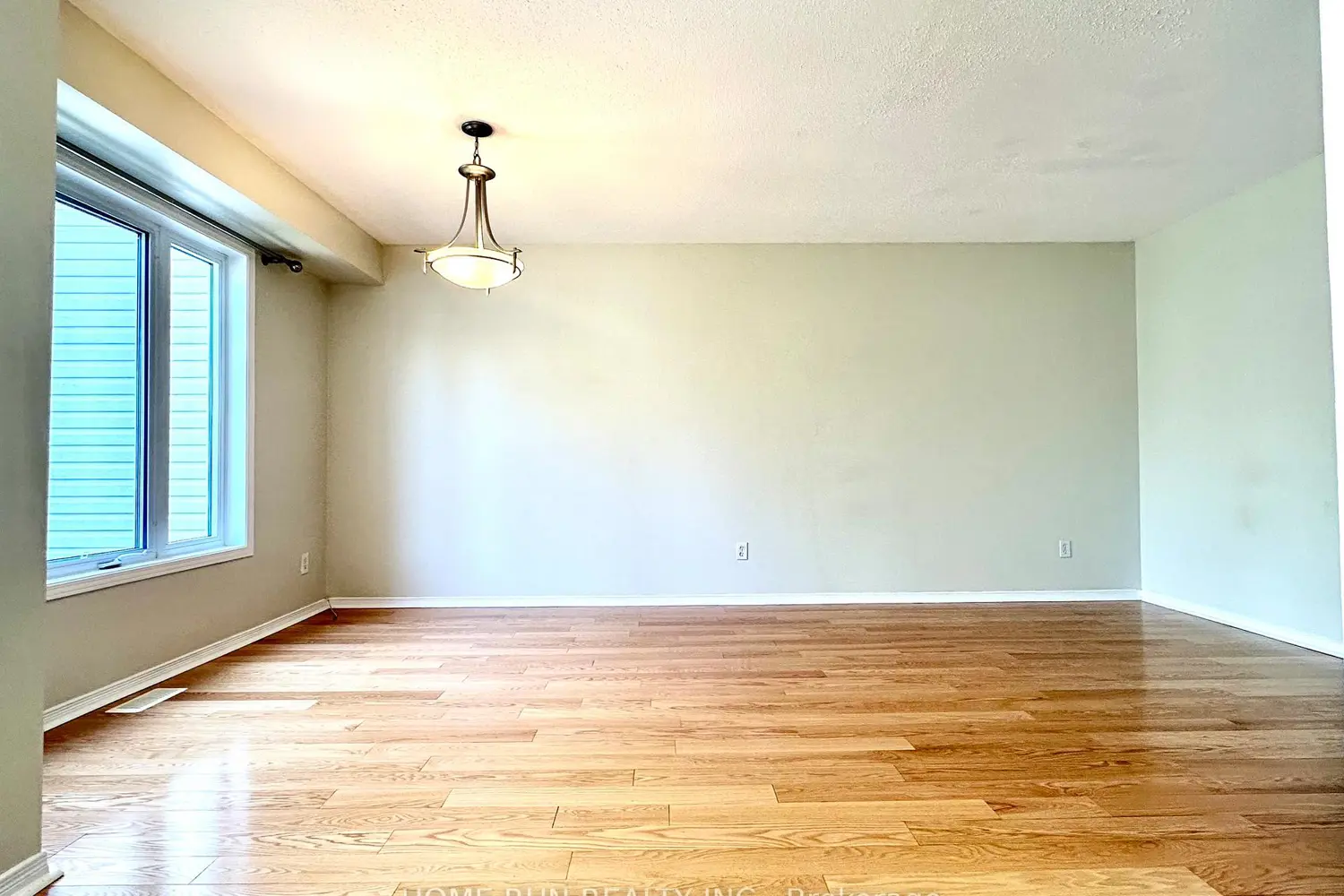 Additional image 11 of 135 Kinross Private