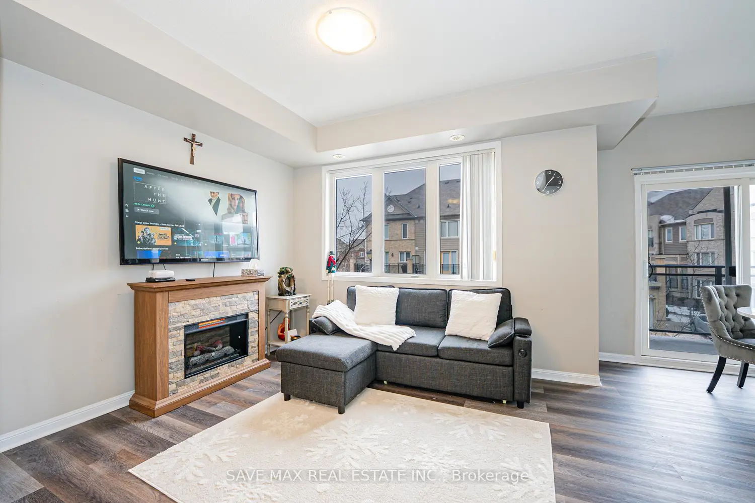 Additional image 9 of 3075 Thomas Street 213