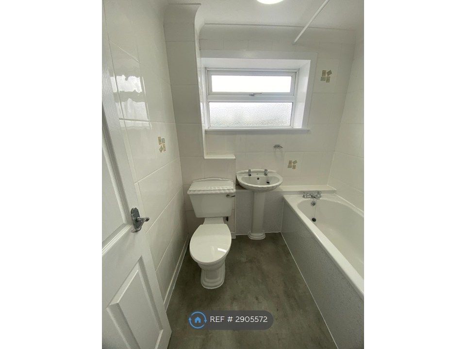 Additional image 14 of 3 bed terraced house to rentIona Court, Irvine KA11