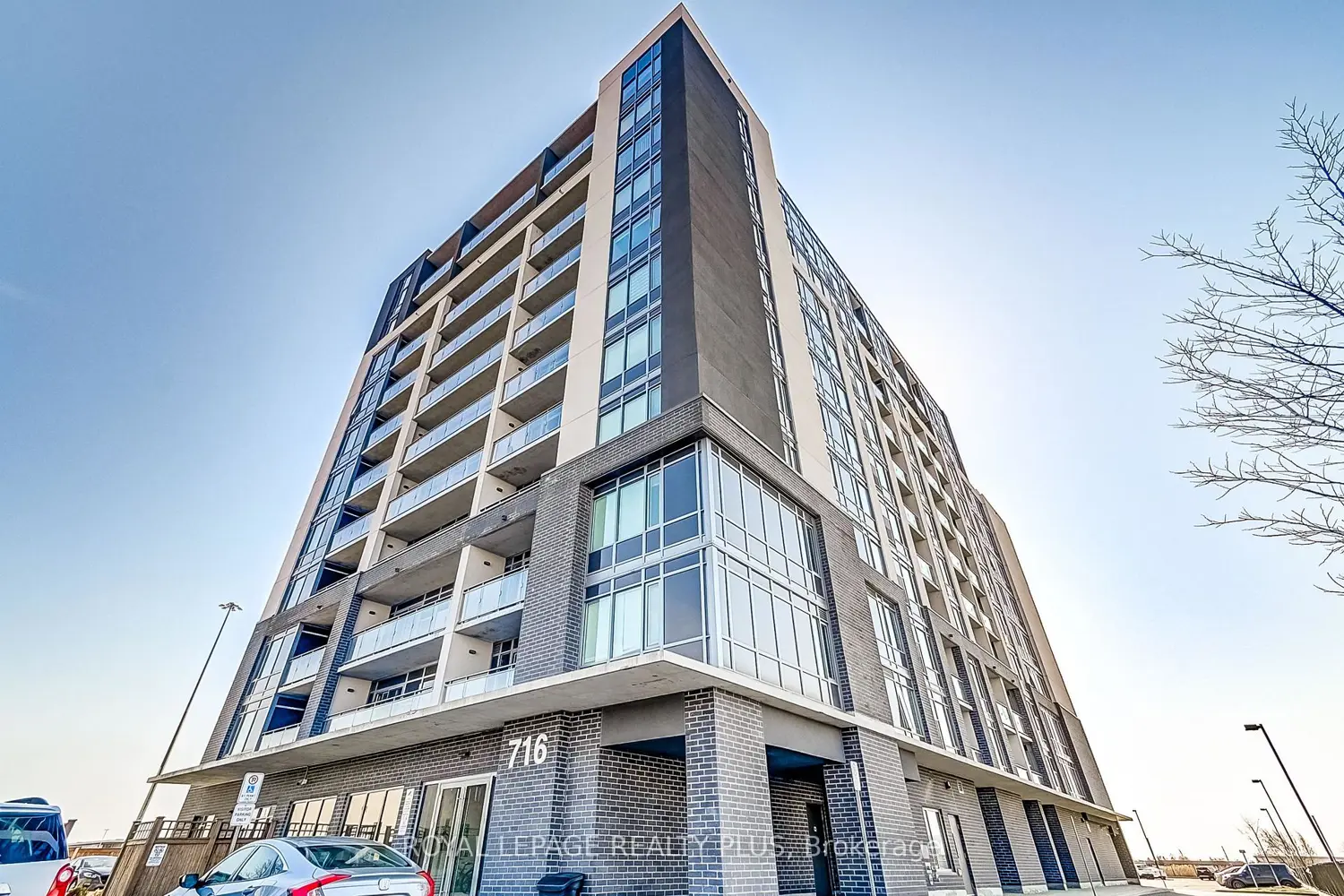 716 Main Street 708