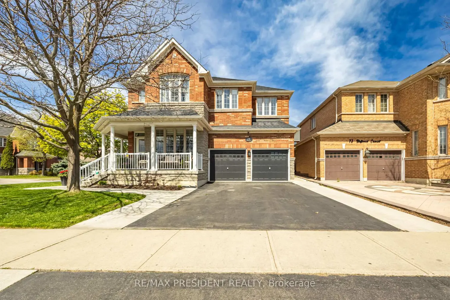 75 Bluffwood Crescent