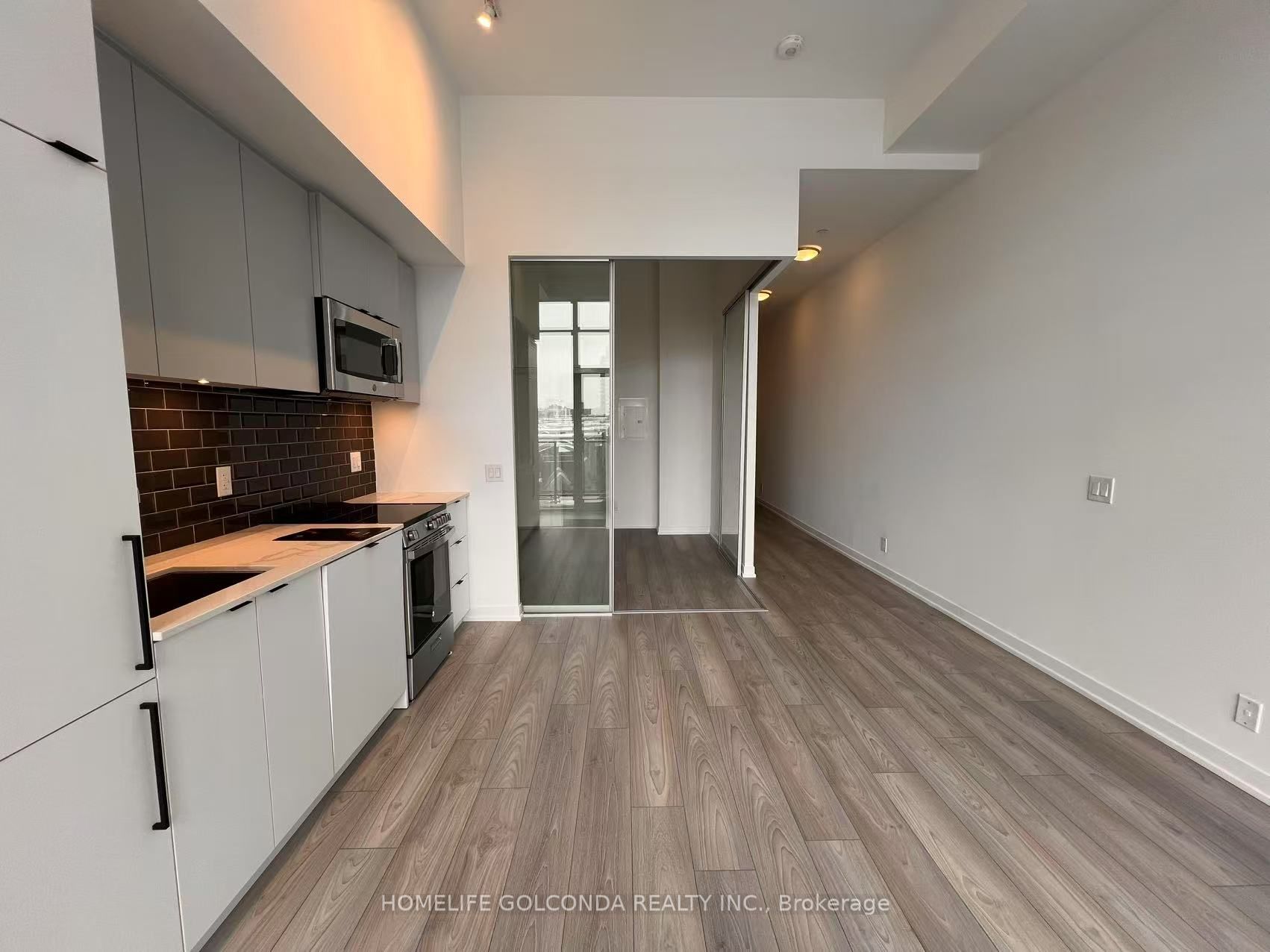 Additional image 5 of 403-1182 King Street, Toronto, ON, M6K 1E6