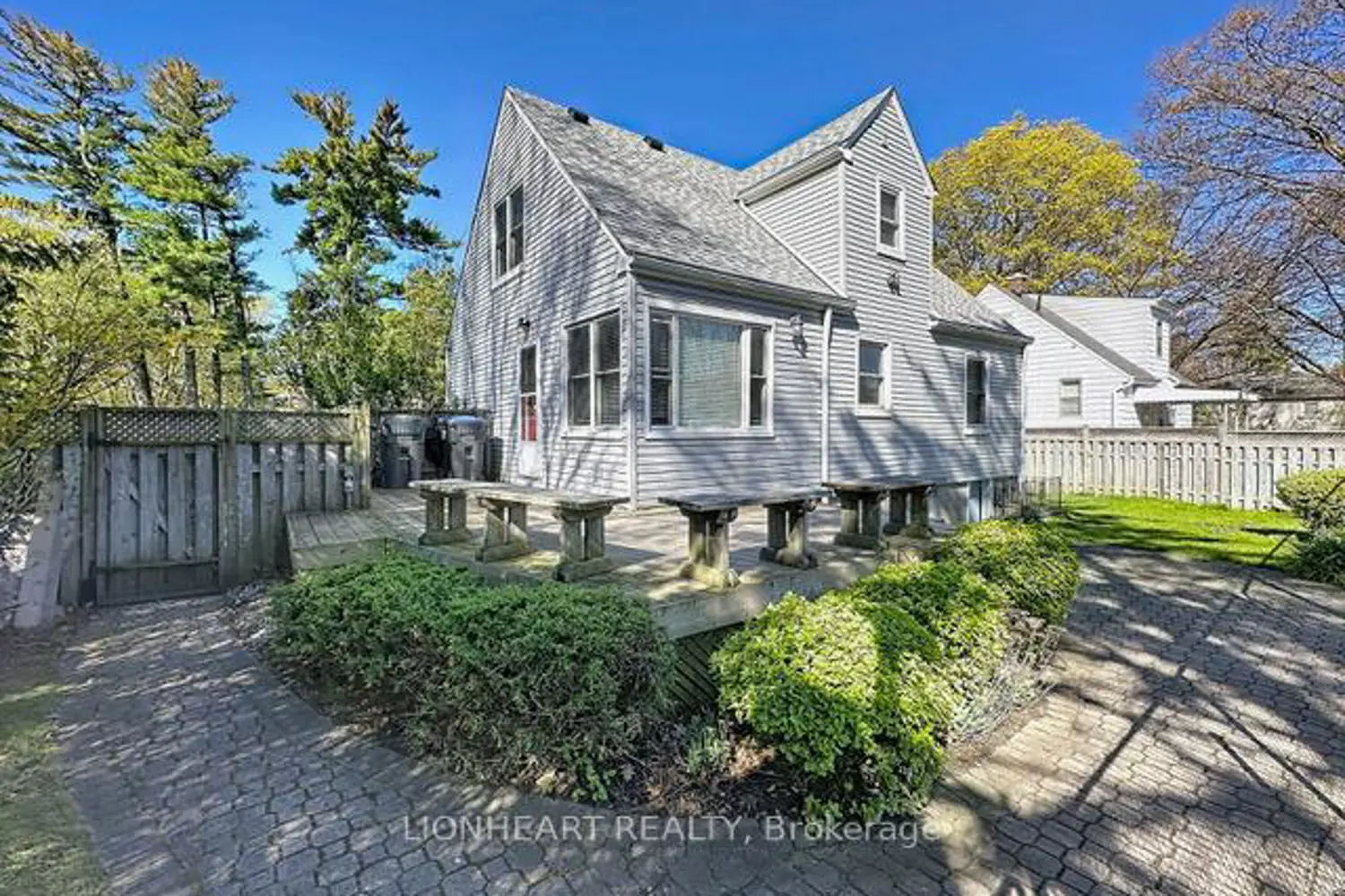 Additional image 4 of 1475 Garnet Avenue