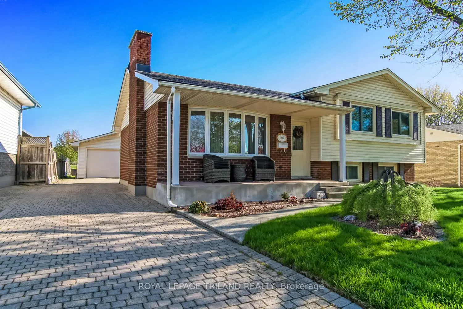 997 Osgoode Drive