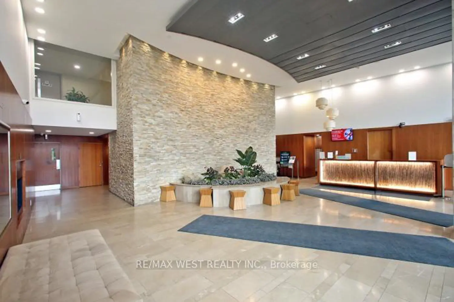 225 Webb Drive 903
