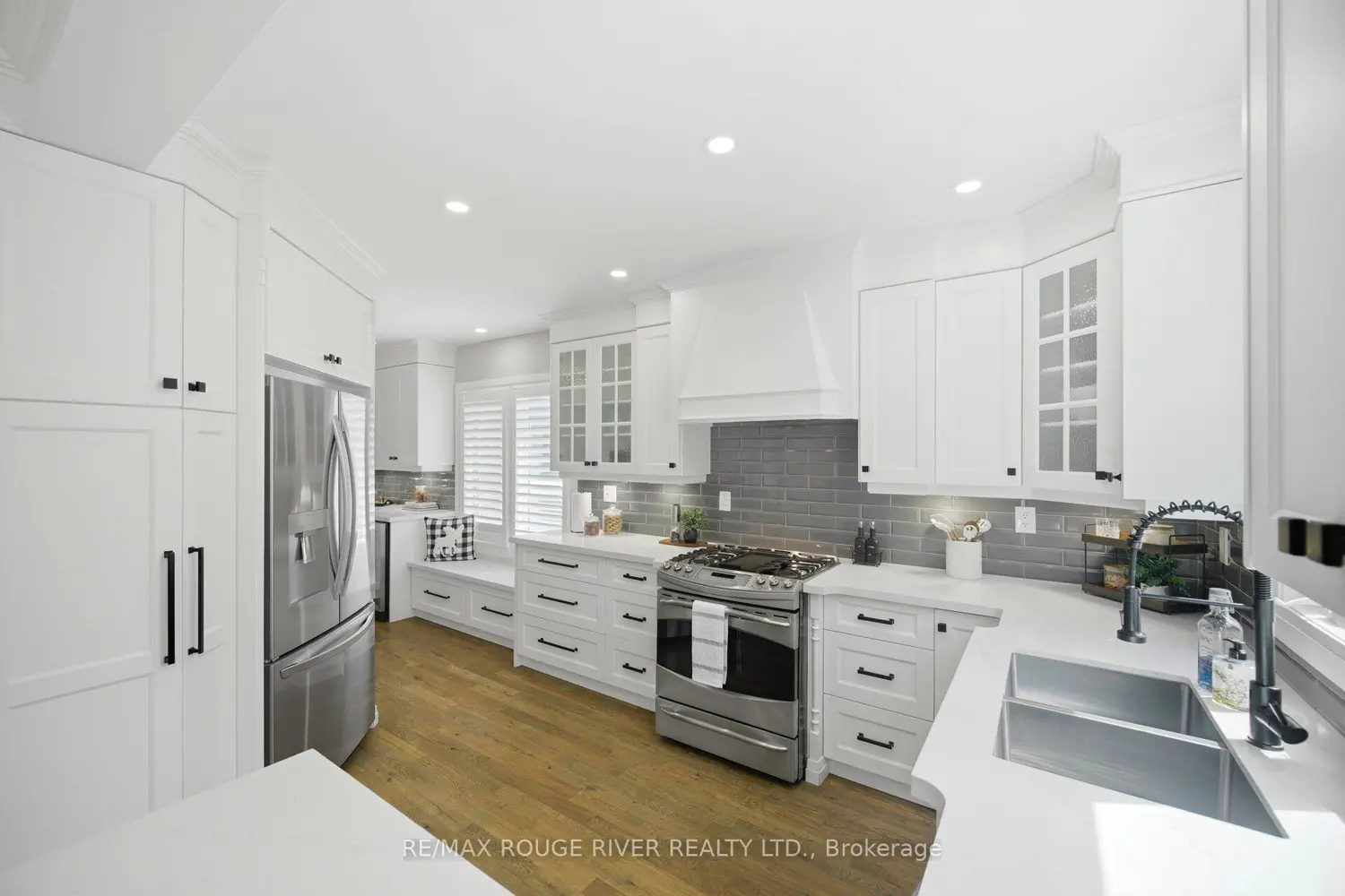 169 Park Drive photo 3