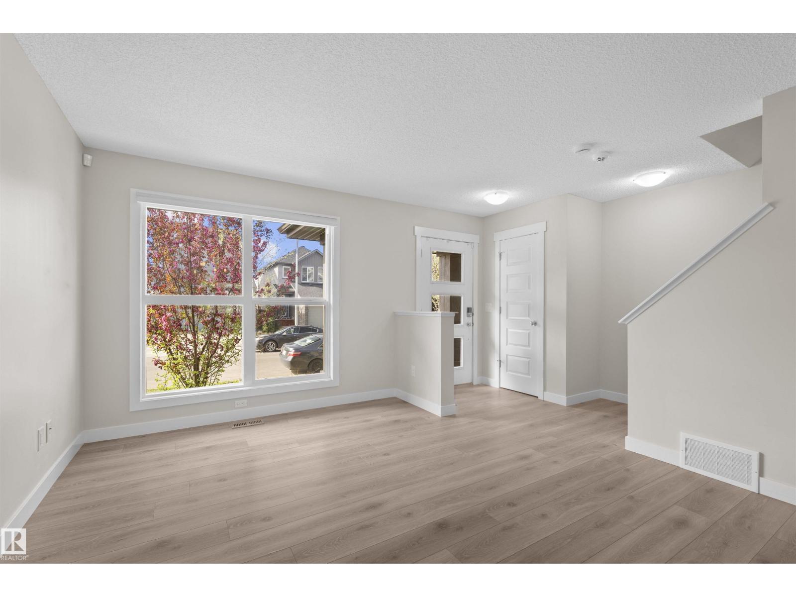 Additional image 2 of 22546 96 Avenue NW, Edmonton, AB, T5T7K4