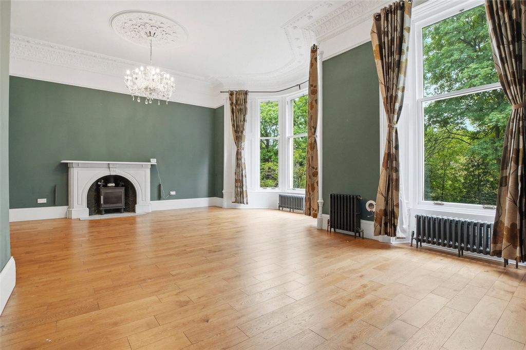 4 bed flat for saleDoune Gardens, Glasgow, Glasgow City G20 photo 5