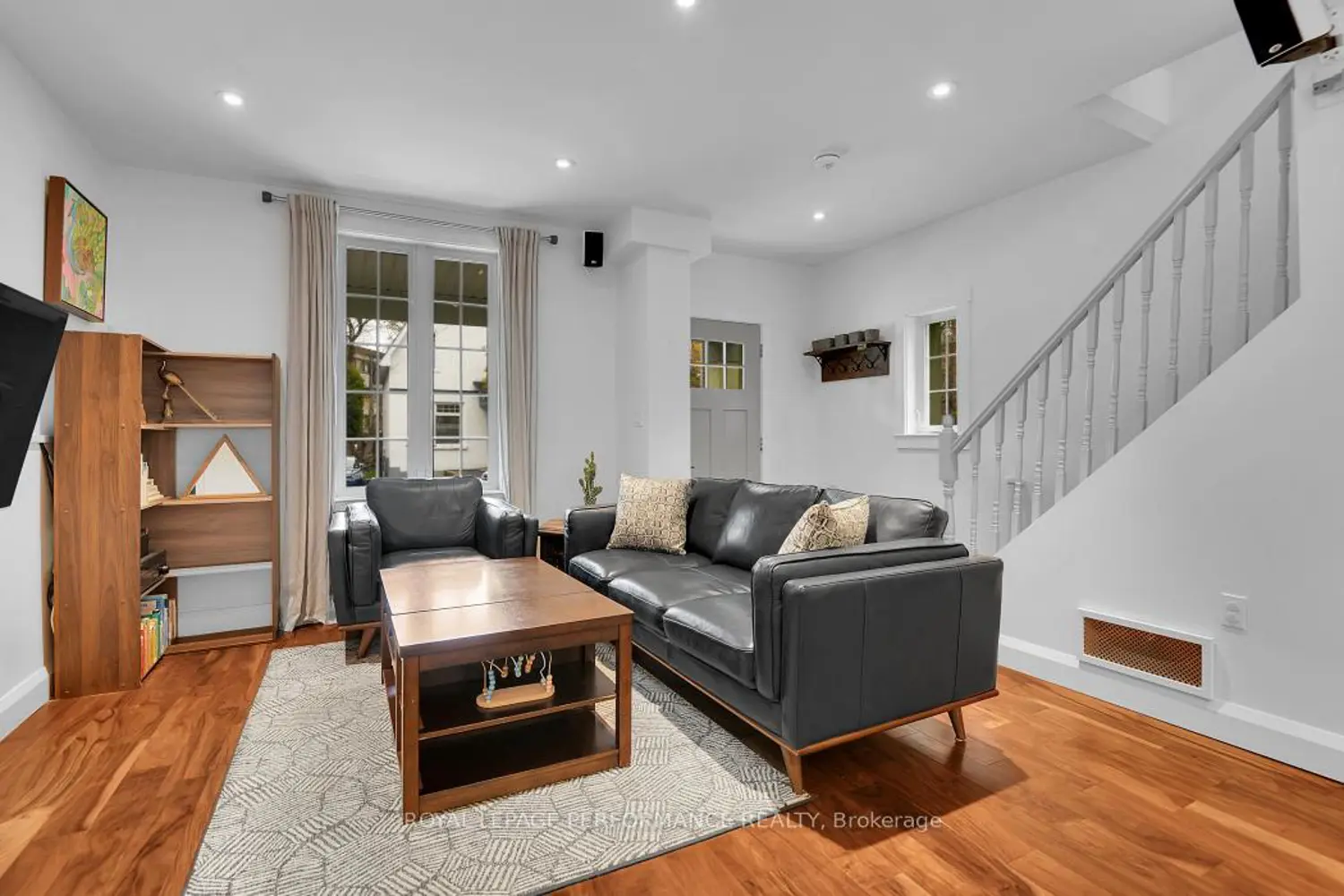 19 Windsor Avenue photo 2