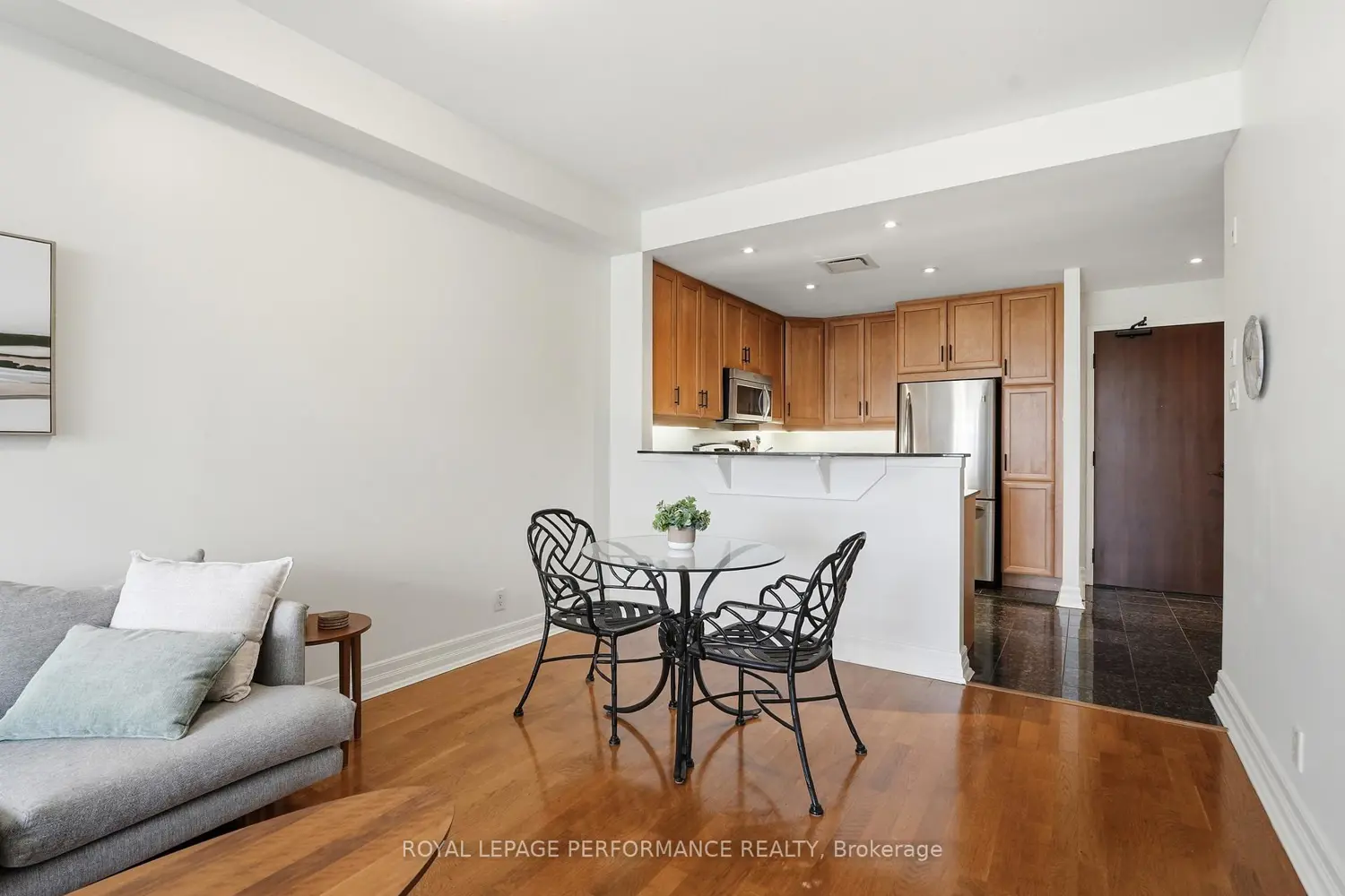 Additional image 9 of 320 Mcleod Street 312