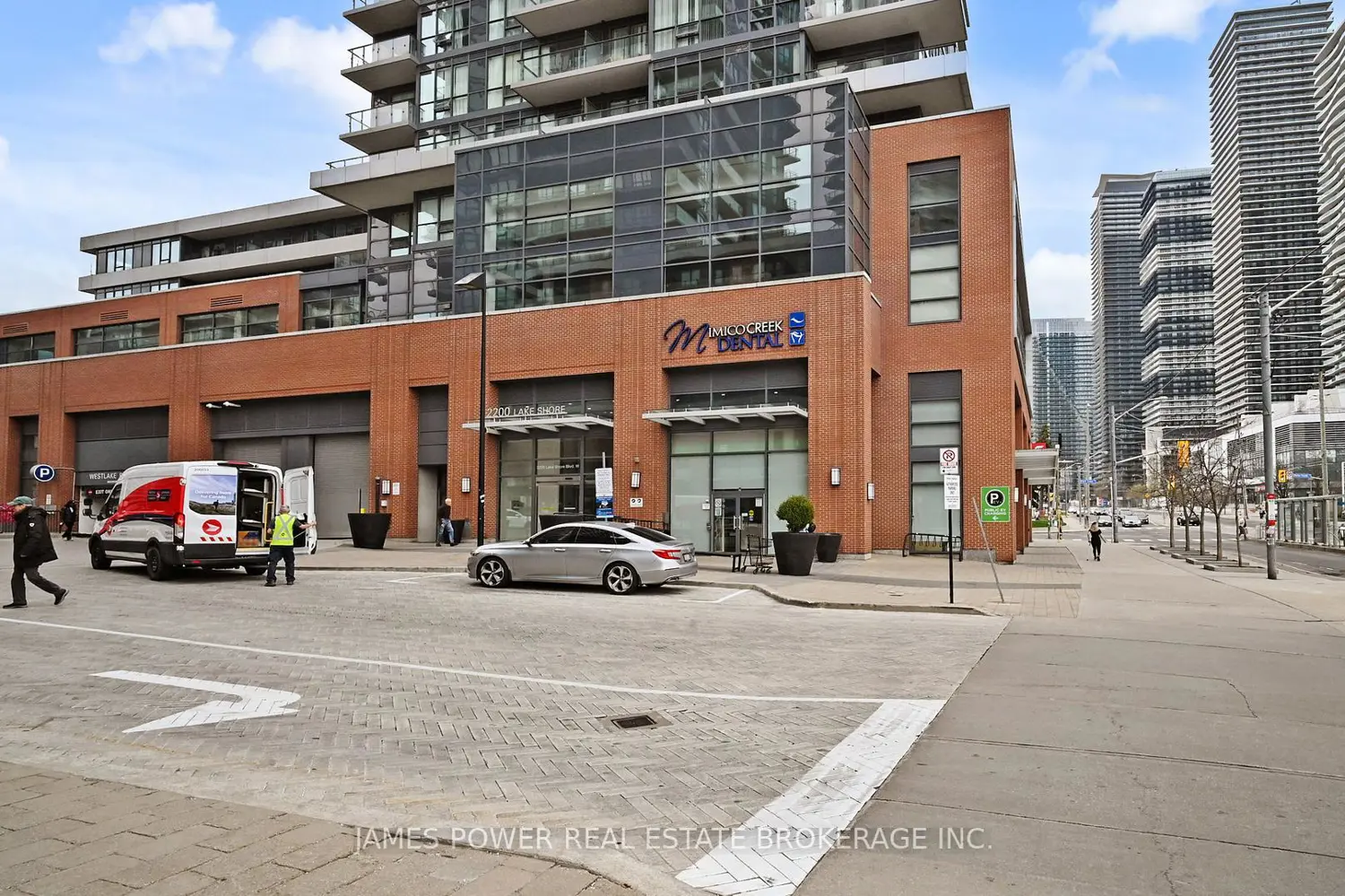 2200 Lake Shore Boulevard 1007