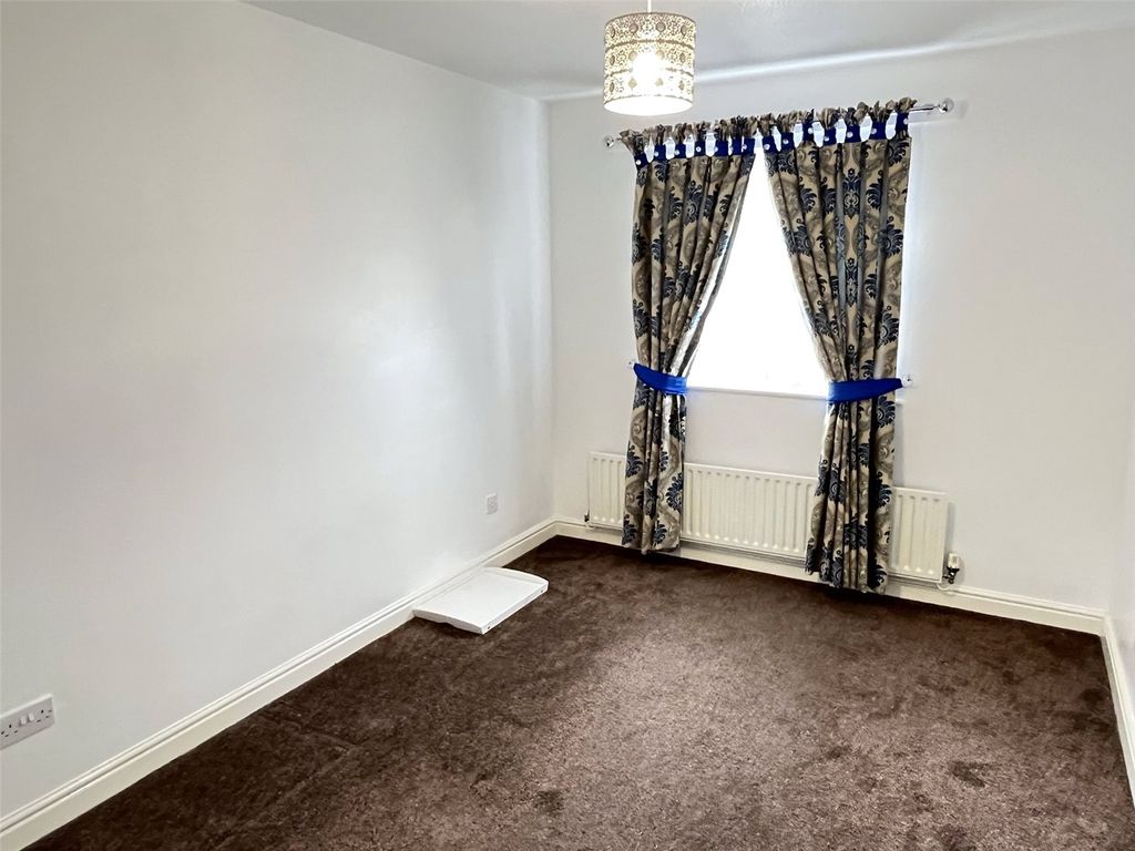 Additional image 12 of 5 bed detached house to rentKeelton Close, Bicton Heath, Shrewsbury, Shropshire SY3