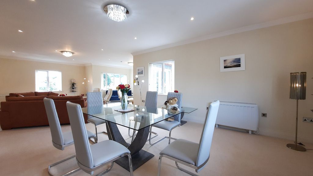 Additional image 5 of 2 bed flat for saleApt. 13 The Pavilions, Fairway Drive, Ramsey IM8