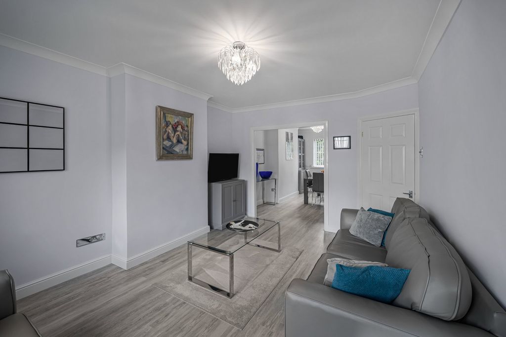 Additional image 2 of 2 bed flat for saleParkfields Road, Bridgend CF31