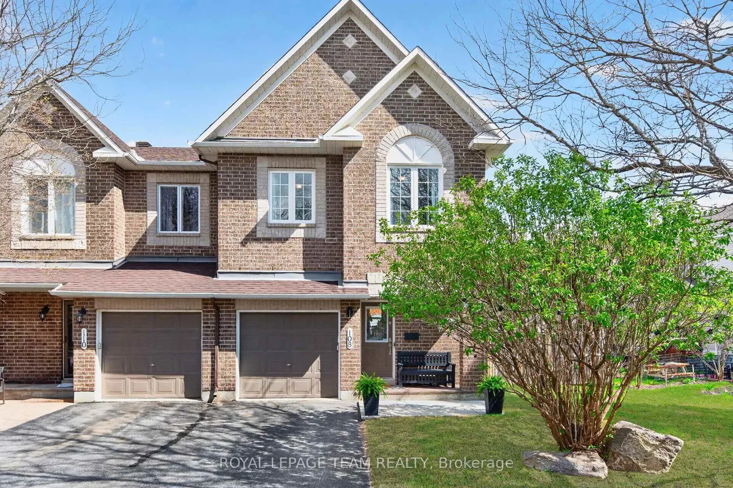 108 Landover Crescent